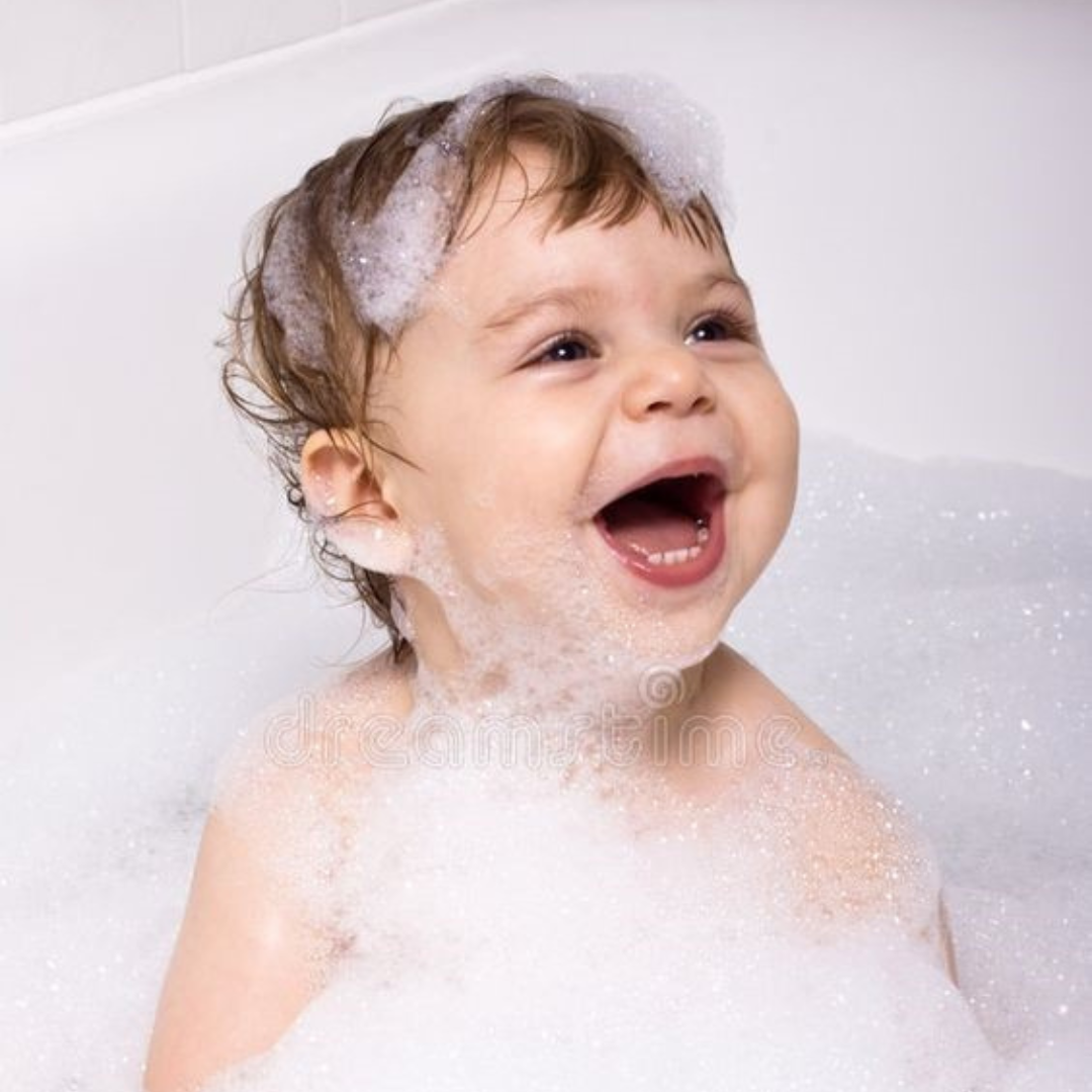 A splash of joy with bath essentials for your baby