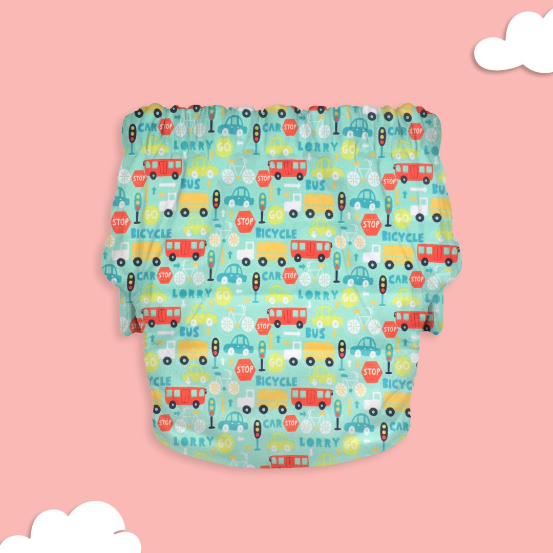 Newborn Cloth Diaper 2.0 with 1 cotton Insert (2 kg - 5 kg)